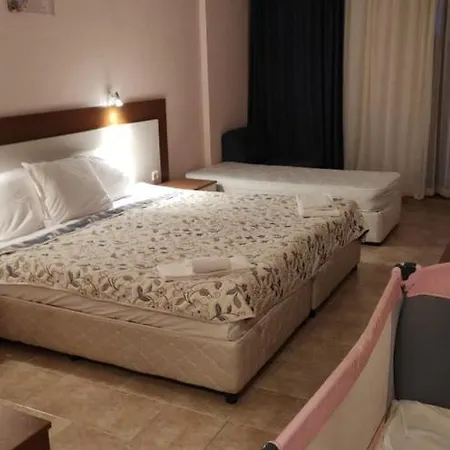 Hotel Семеен Хотел Делфин Бийч Ravda